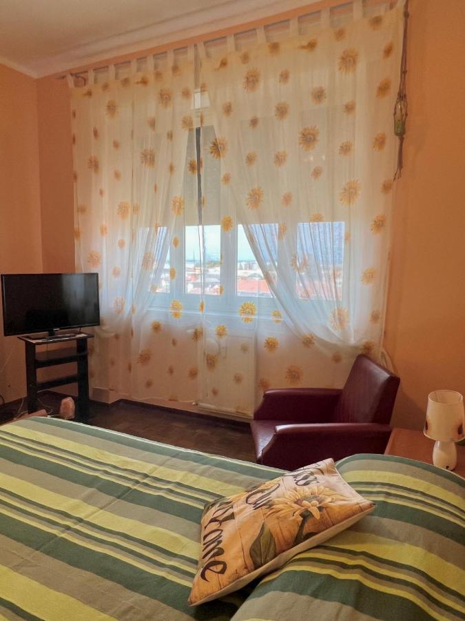 Vicino A Tutto Bed and Breakfast Vercelli Eksteriør billede